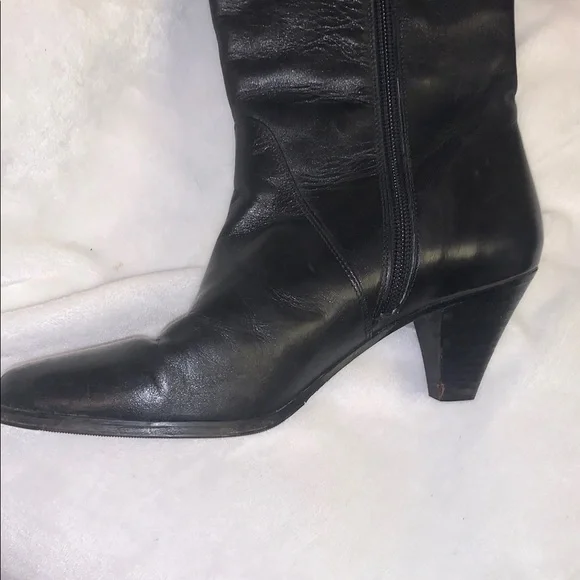 Saks Fifth Avenue Black Knee Boots with Chunky Heel - Picture 6 of 16